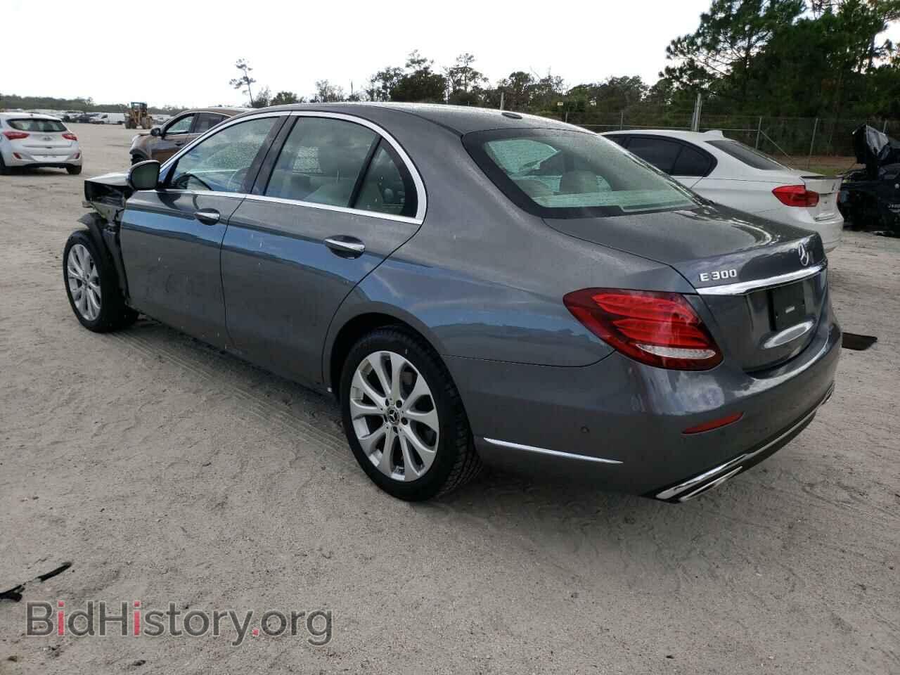 2017 MERCEDES-BENZ E-CLASS - VIN: WDDZF4JBXHA273746 - Фото 2