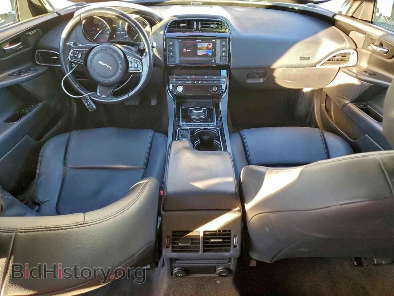 2017 JAGUAR XE - VIN: SAJAD4BG5HA975952 - Фото 8