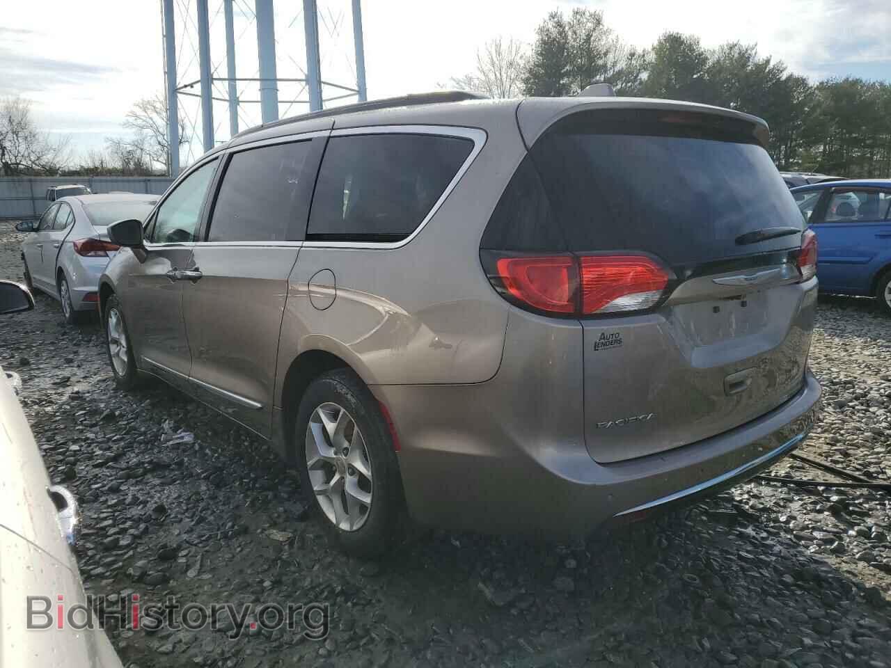 2017 CHRYSLER PACIFICA - VIN: 2C4RC1BG9HR551690 - Photo 2