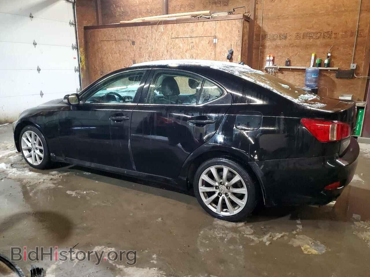 2011 LEXUS IS - VIN: JTHCF5C22B5046309 - Photo 2