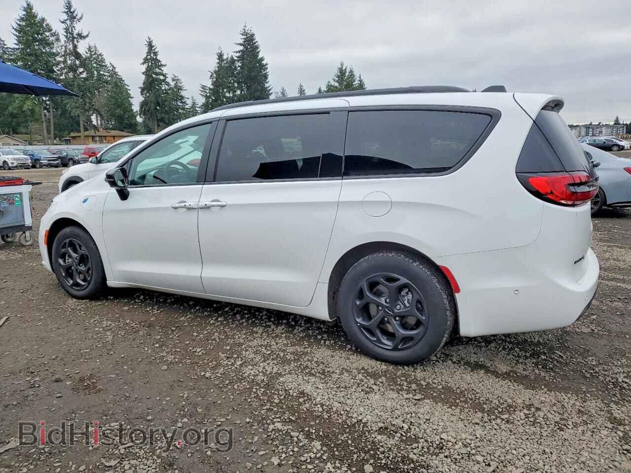 2024 CHRYSLER PACIFICA - VIN: 2C4RC1S73RR178020 - Фото 2