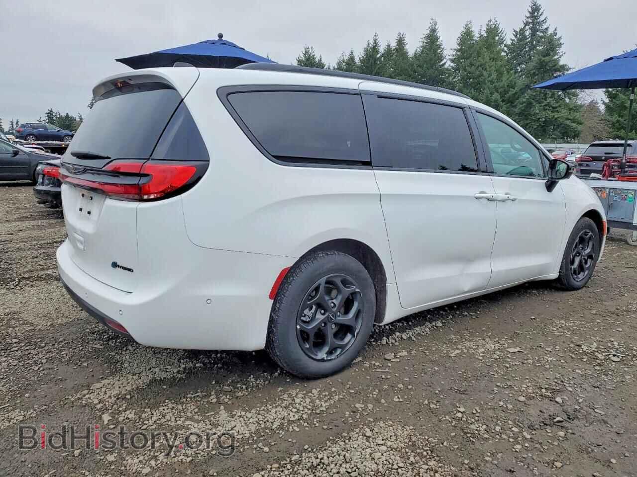 2024 CHRYSLER PACIFICA - VIN: 2C4RC1S73RR178020 - Фото 3