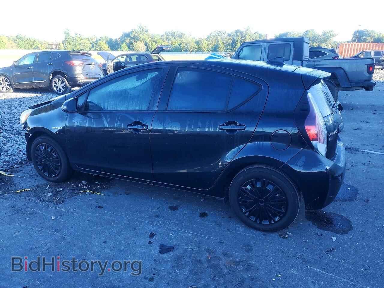 2016 TOYOTA PRIUS - VIN: JTDKDTB35G1127367 - Фото 2