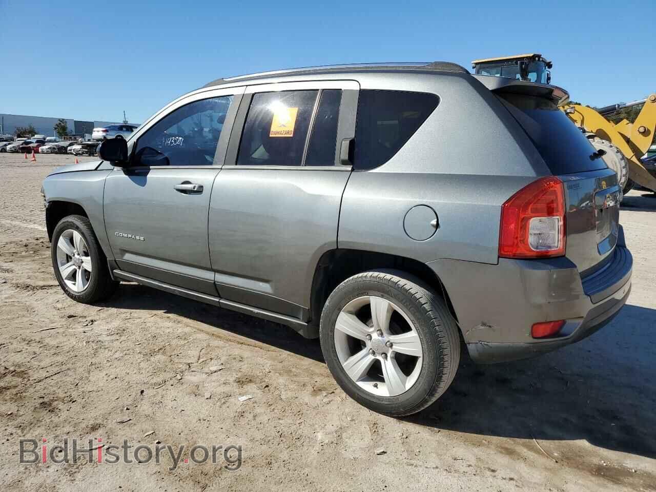 2011 JEEP COMPASS - VIN: 1J4NT1FA2BD195625 - Photo 2