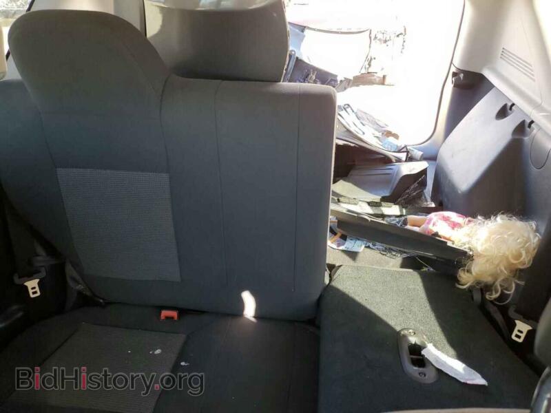 2011 Jeep COMPASS (VIN 1J4NT1FA2BD195625) — photo 10 of 13