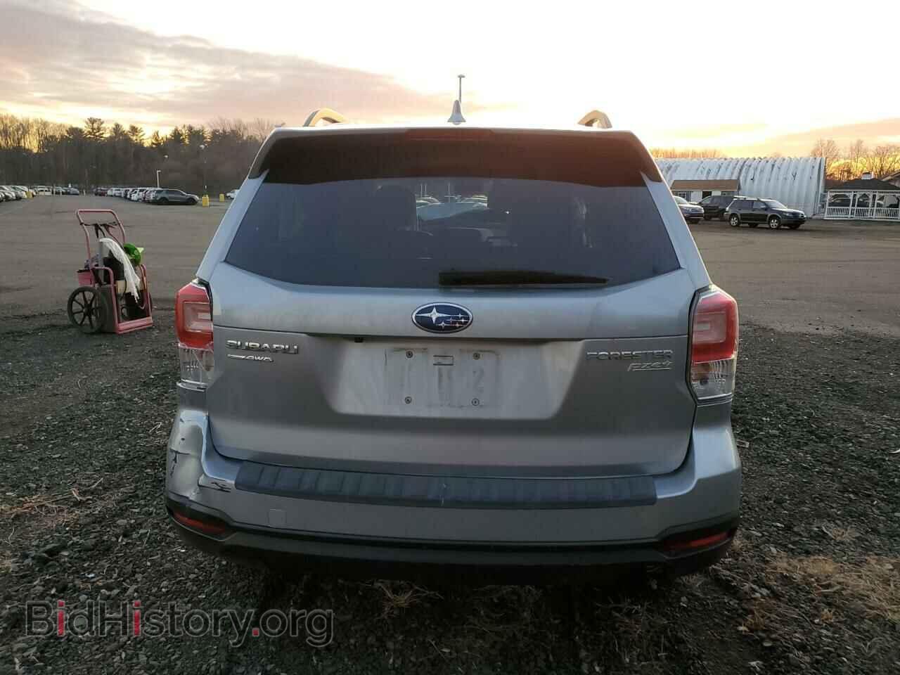 2017 SUBARU FORESTER - VIN: JF2SJAECXHH596358 - Фото 6