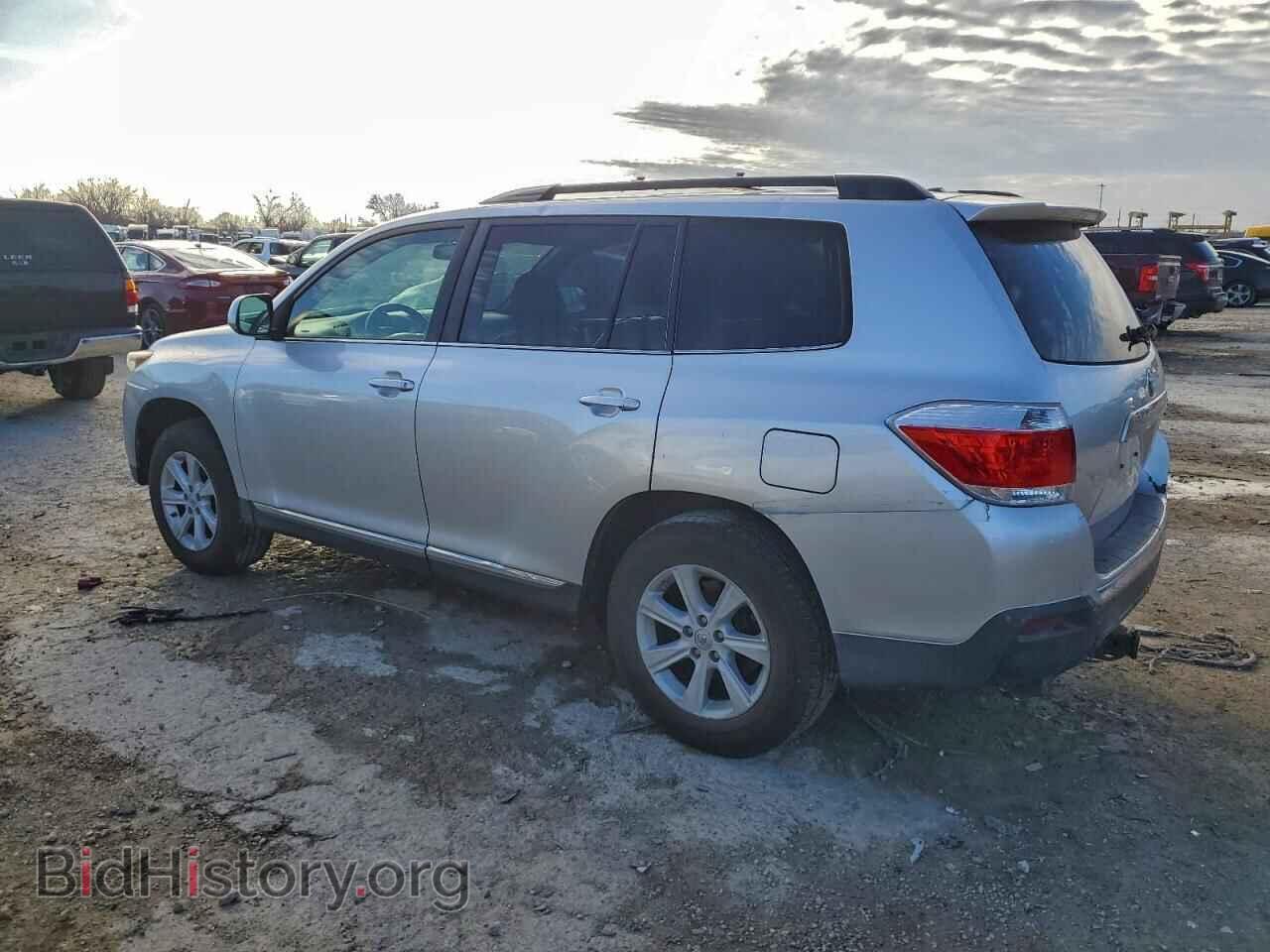 2013 TOYOTA HIGHLANDER - VIN: 5TDBK3EH7DS262507 - Фото 2