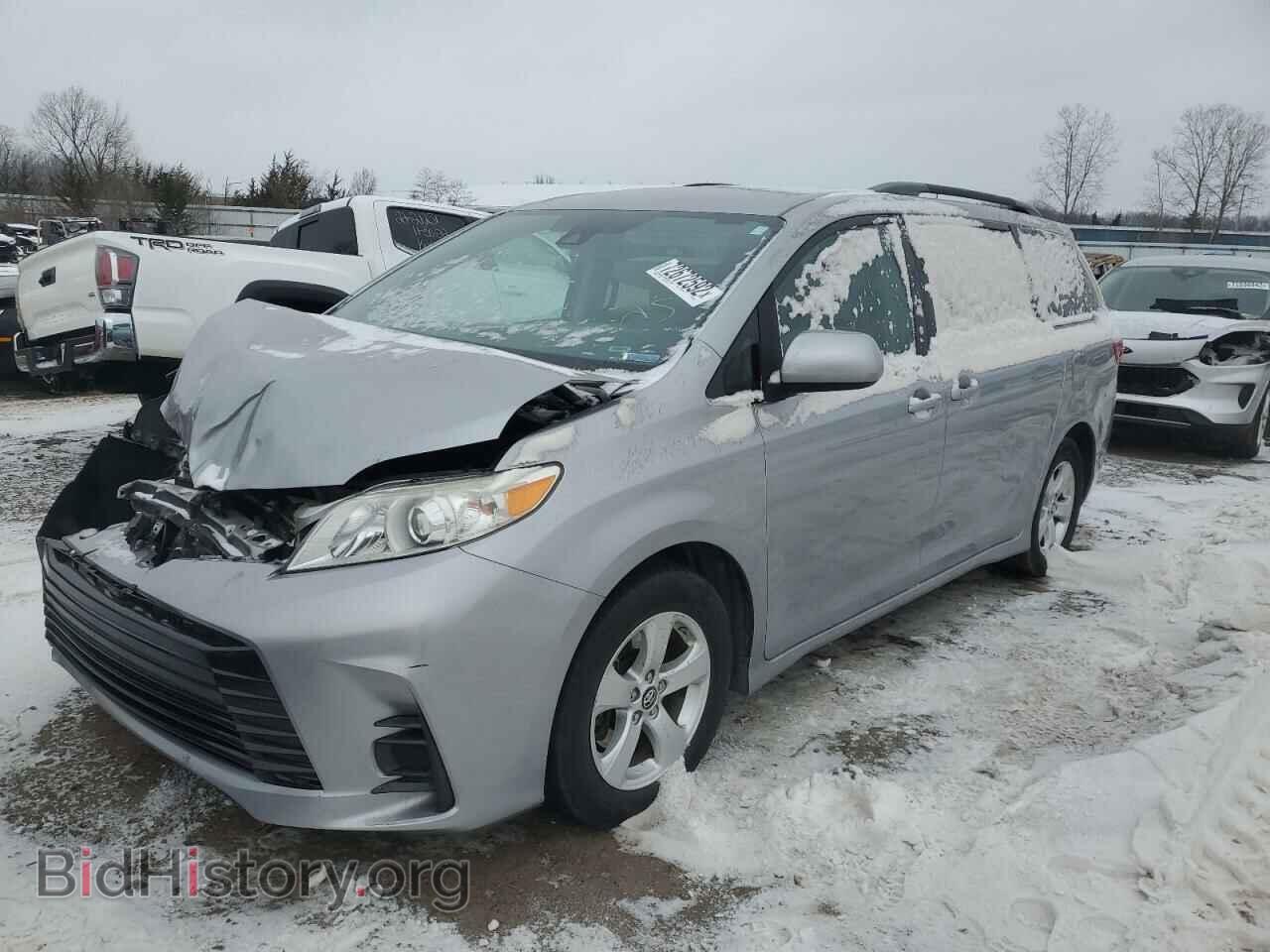 Фотография 5TDKZ3DC2JS926628 - TOYOTA SIENNA 2018