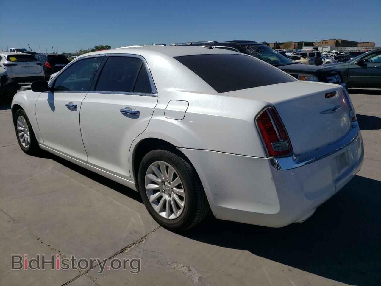 2014 CHRYSLER 300 - VIN: 2C3CCAEG5EH143159 - Фото 2