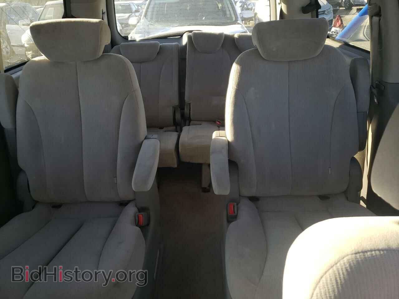 2006 KIA All Models - VIN: KNDMB233266020348 - Фото 10