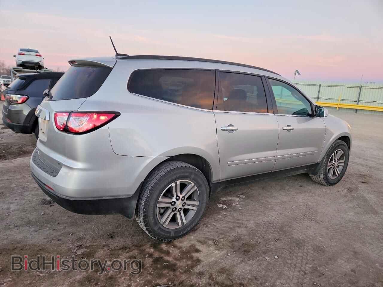 2017 CHEVROLET TRAVERSE - VIN: 1GNKRGKD8HJ248209 - Фото 3