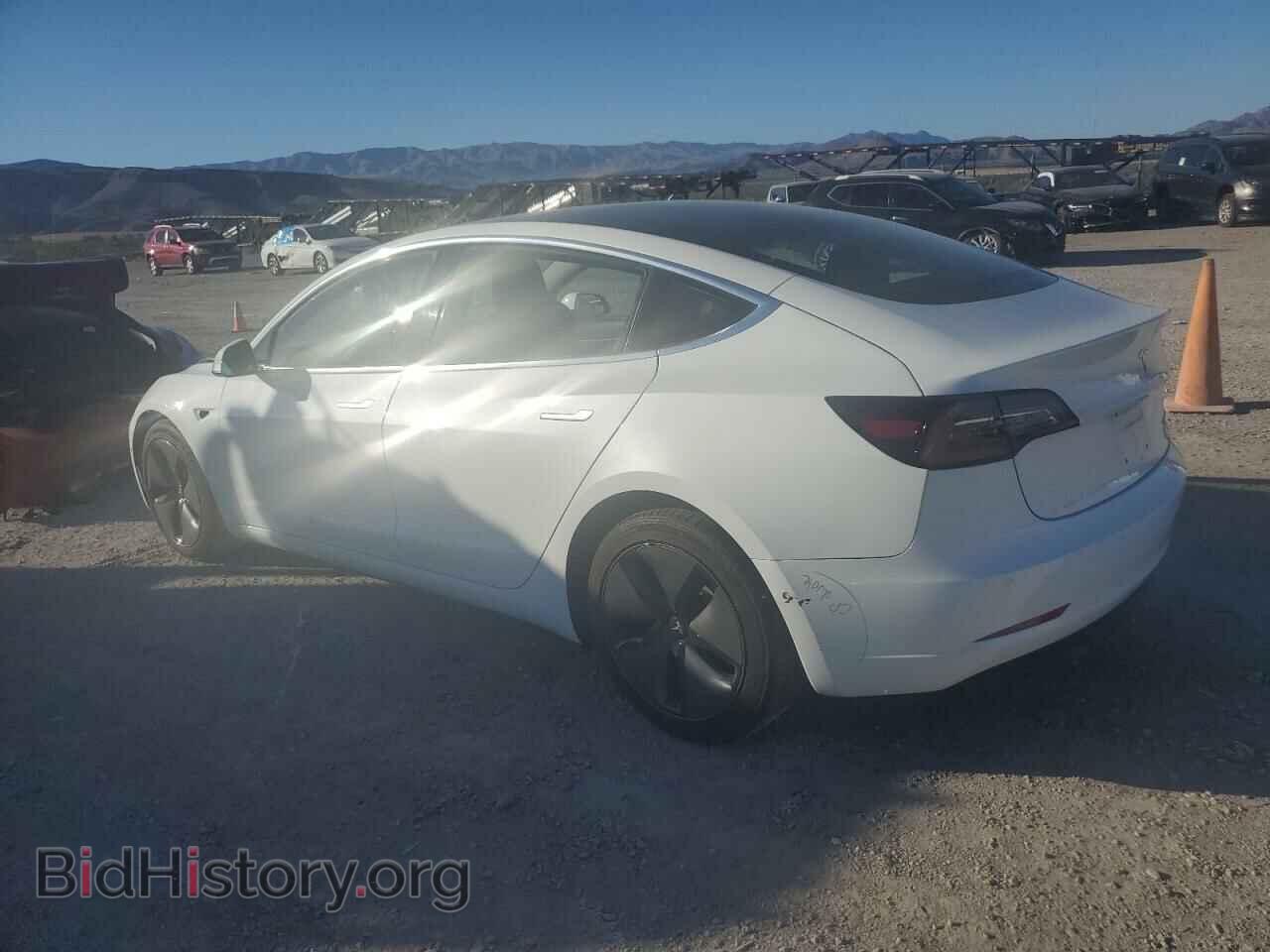 2018 TESLA MODEL 3 - VIN: 5YJ3E1EB8JF115561 - Фото 2