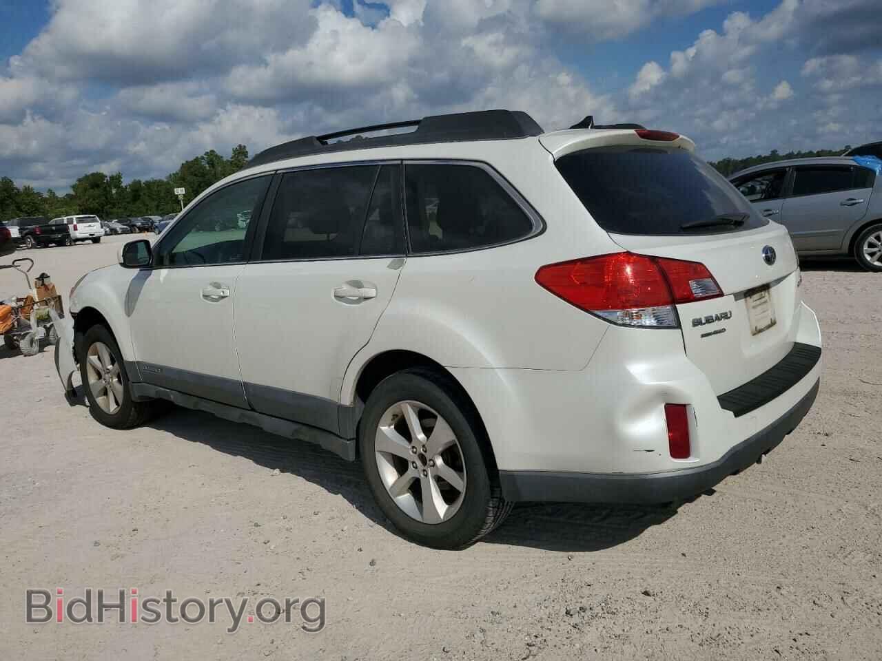 2014 SUBARU OUTBACK - VIN: 4S4BRCCC8E1221557 - Фото 2
