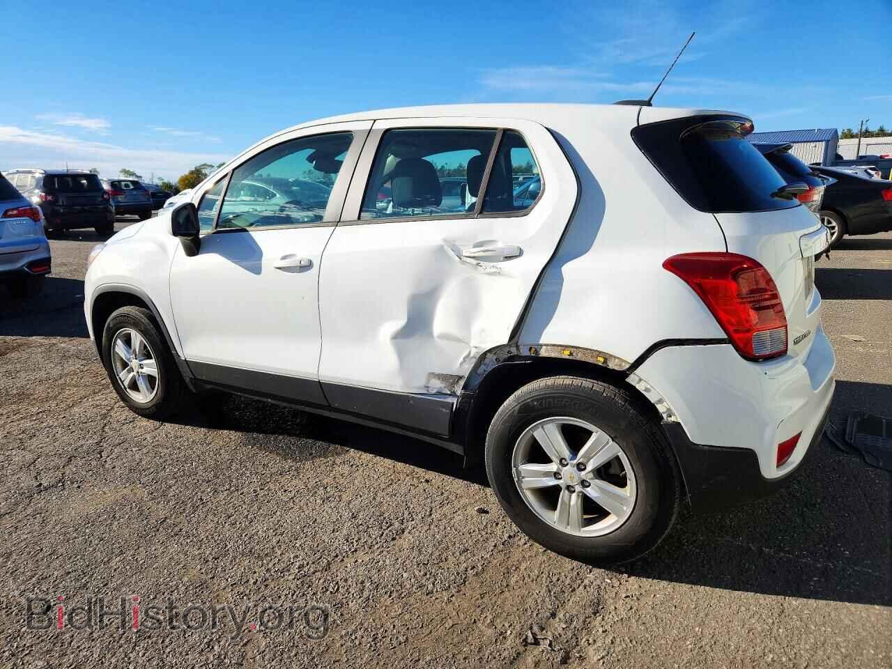 2018 CHEVROLET TRAX - VIN: KL7CJNSB2JB584412 - Photo 2