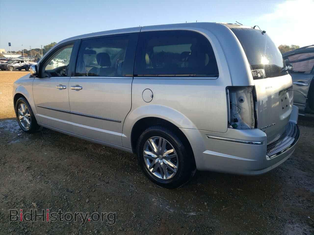 2010 CHRYSLER MINIVAN - VIN: 2A4RR6DX4AR233663 - Фото 2