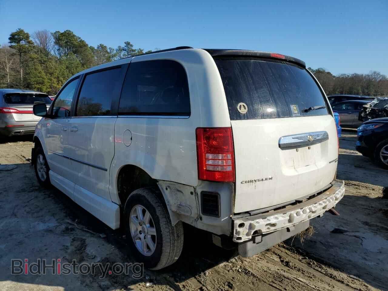 2010 CHRYSLER MINIVAN - VIN: 2A4RR5D17AR347940 - Фото 2
