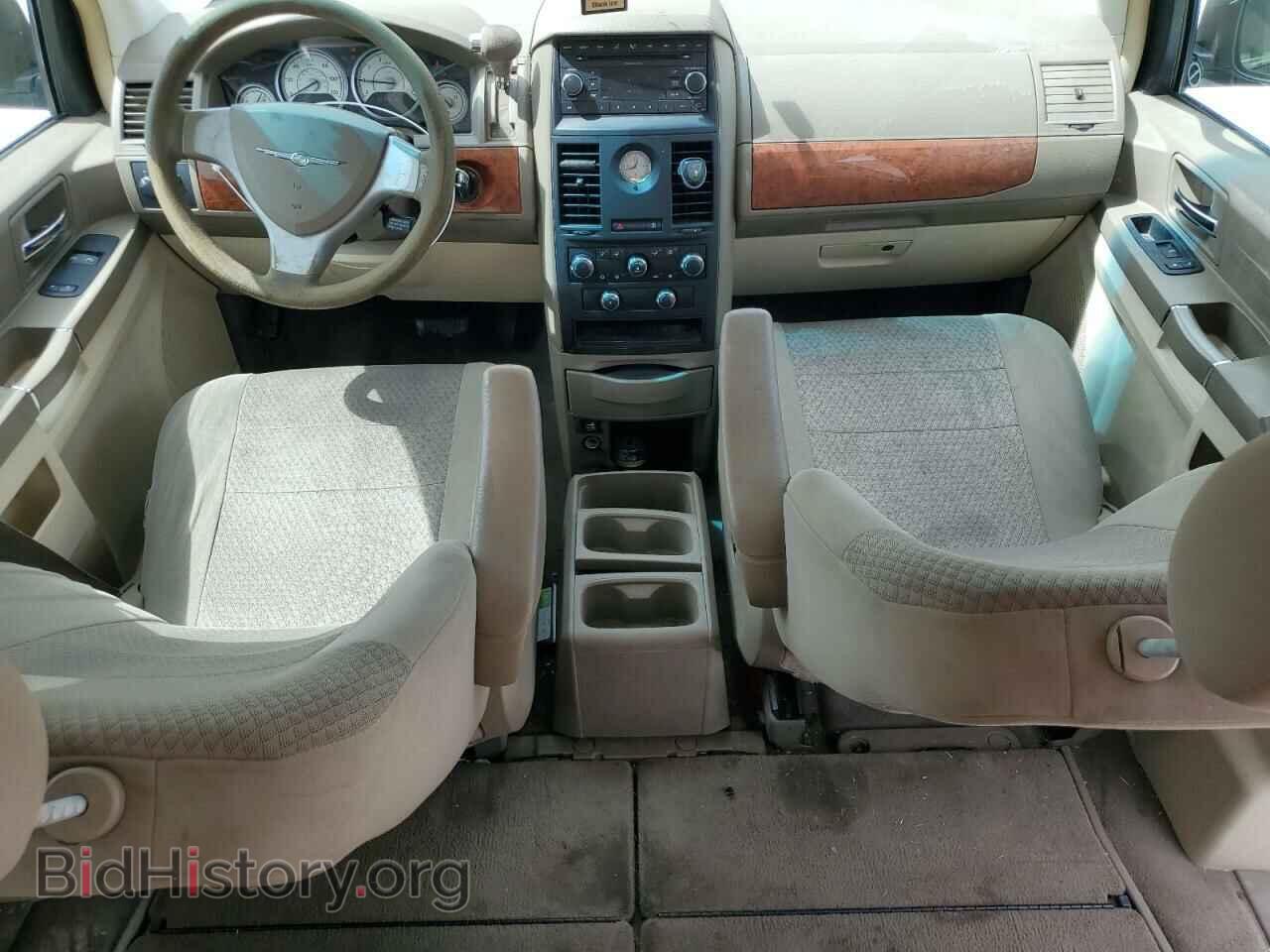 2008 CHRYSLER MINIVAN - VIN: 2A8HR44H58R708142 - Фото 8