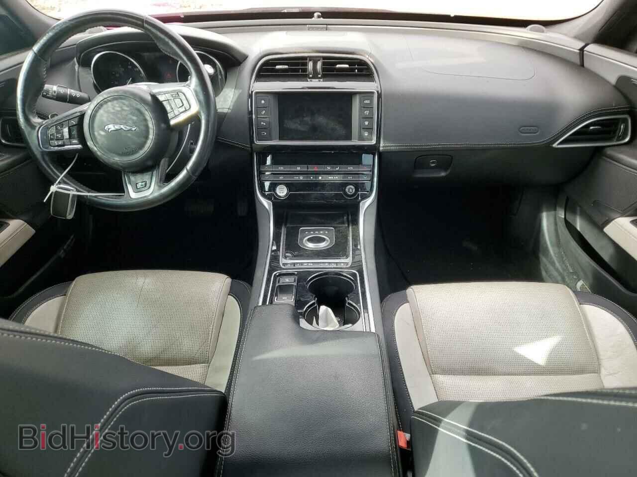 2017 JAGUAR XE - VIN: SAJAF4BVXHA948917 - Фото 8
