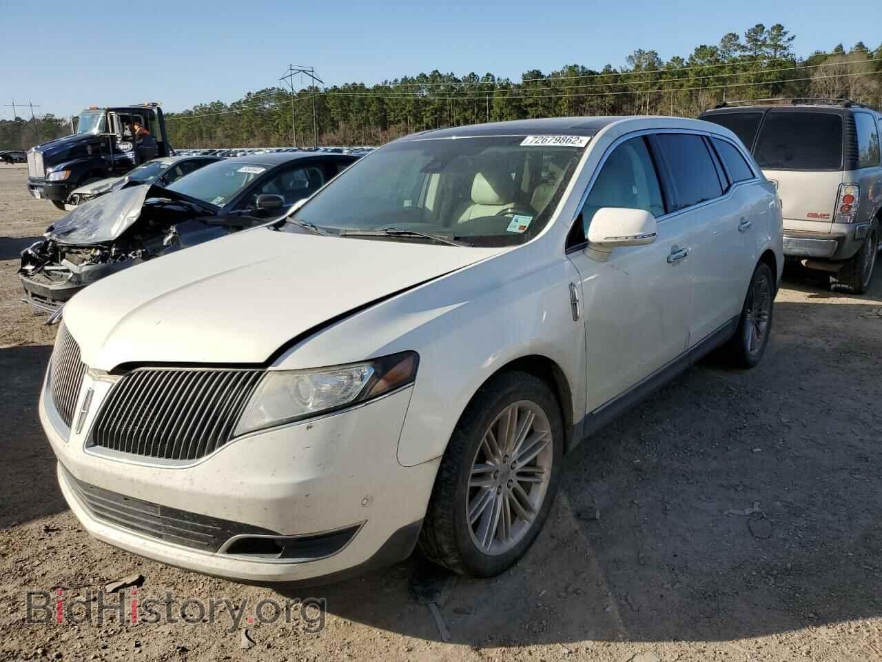 Photo 2LMHJ5AT9DBL54416 - LINCOLN MKT 2013