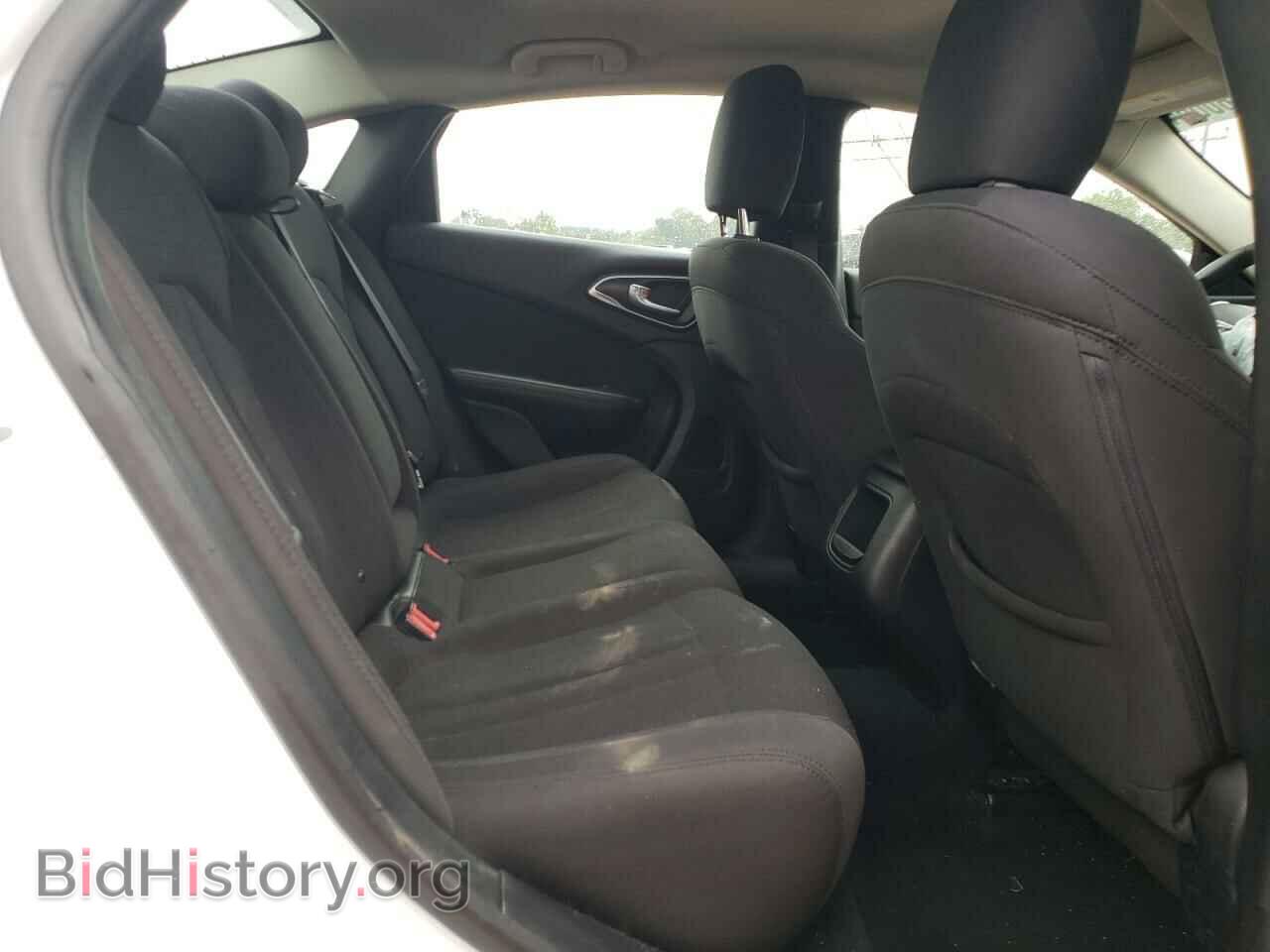 2015 CHRYSLER 200 - VIN: 1C3CCCABXFN732156 - Фото 10