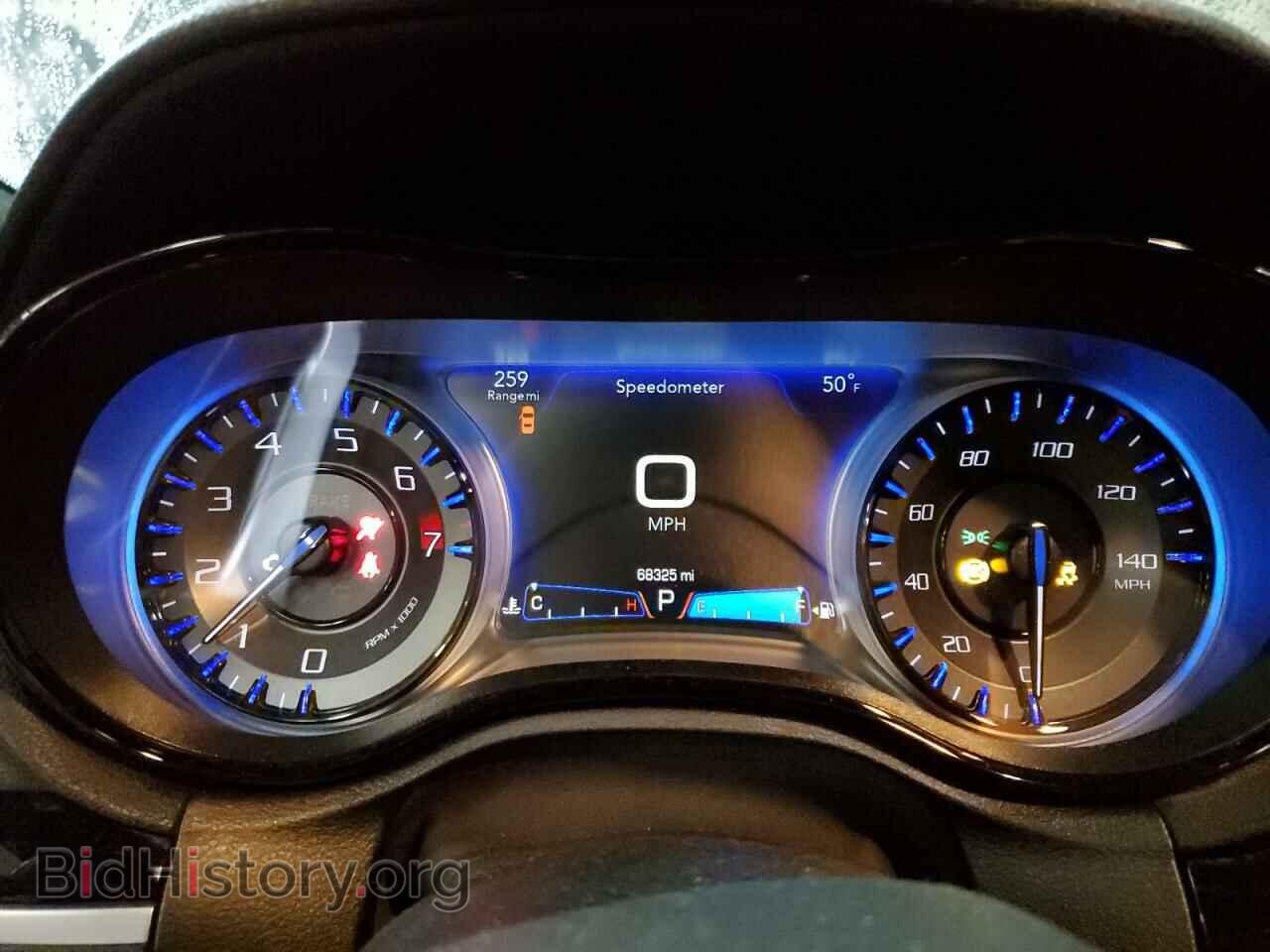 2017 CHRYSLER 300 - VIN: 2C3CCAGG1HH512634 - Фото 9