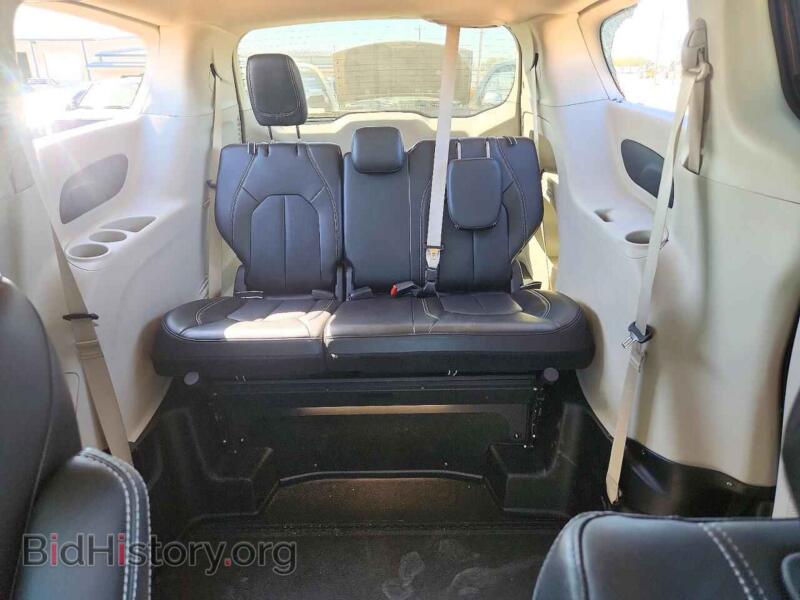 2024 Chrysler PACIFICA (VIN 2C4RC1BG7RR187237) — photo 10 of 13
