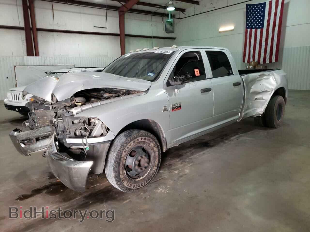 Photo 3D73M4CL6BG591924 - DODGE All Models 2011