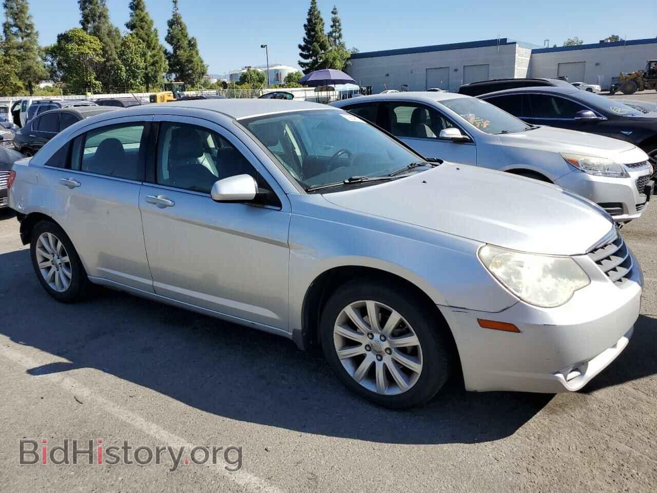 2010 CHRYSLER SEBRING - VIN: 1C3CC5FB2AN208335 - Фото 4