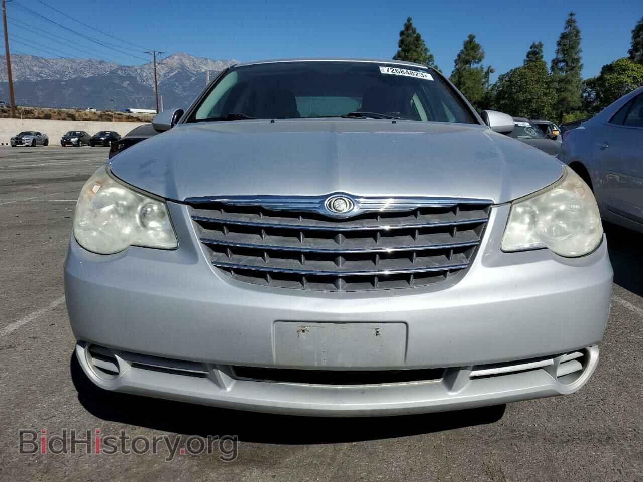 2010 CHRYSLER SEBRING - VIN: 1C3CC5FB2AN208335 - Фото 5