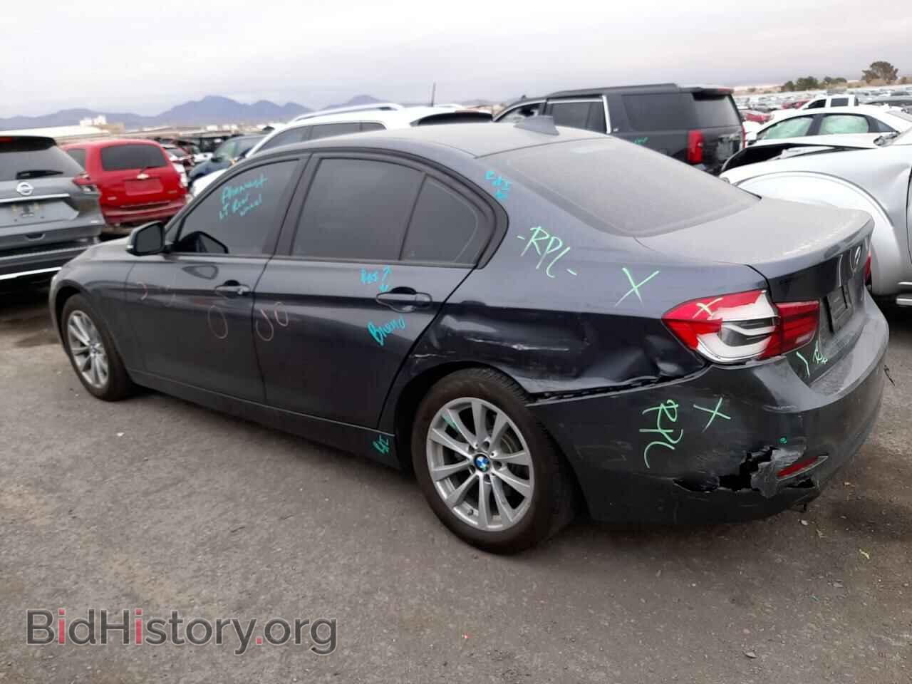 2016 BMW 3 SERIES - VIN: WBA8E1G59GNU10852 - Фото 2
