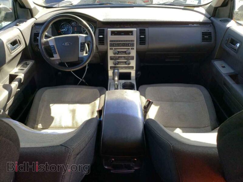 2011 Ford FLEX (VIN 2FMGK5BC5BBD35698) — photo 8 of 13
