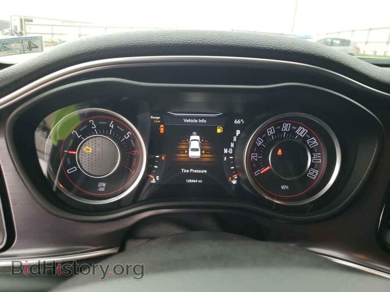 2015 DODGE CHALLENGER - VIN: 2C3CDZAT7FH728194 - Фото 9