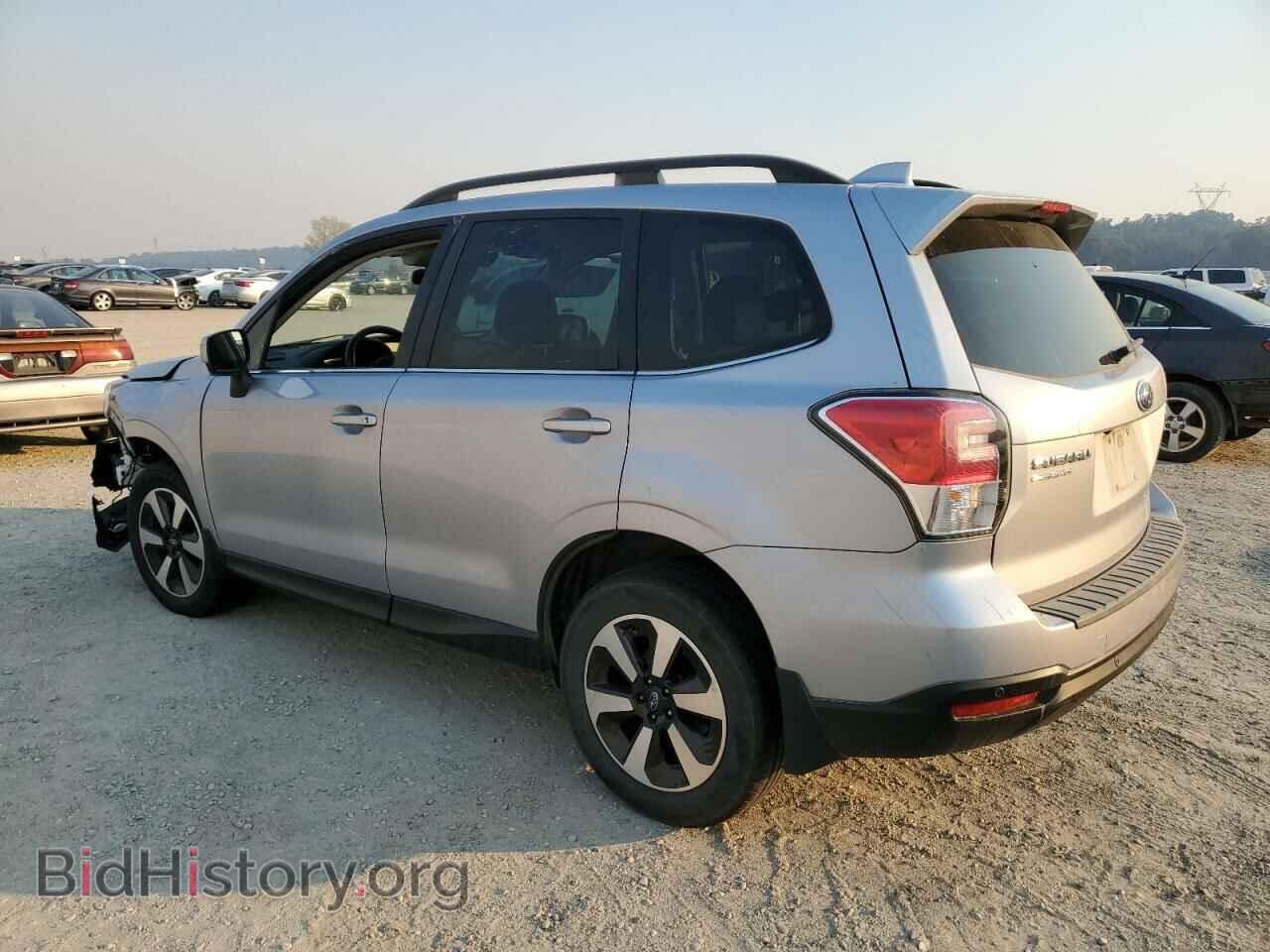 2017 SUBARU FORESTER - VIN: JF2SJARC0HH576517 - Фото 2