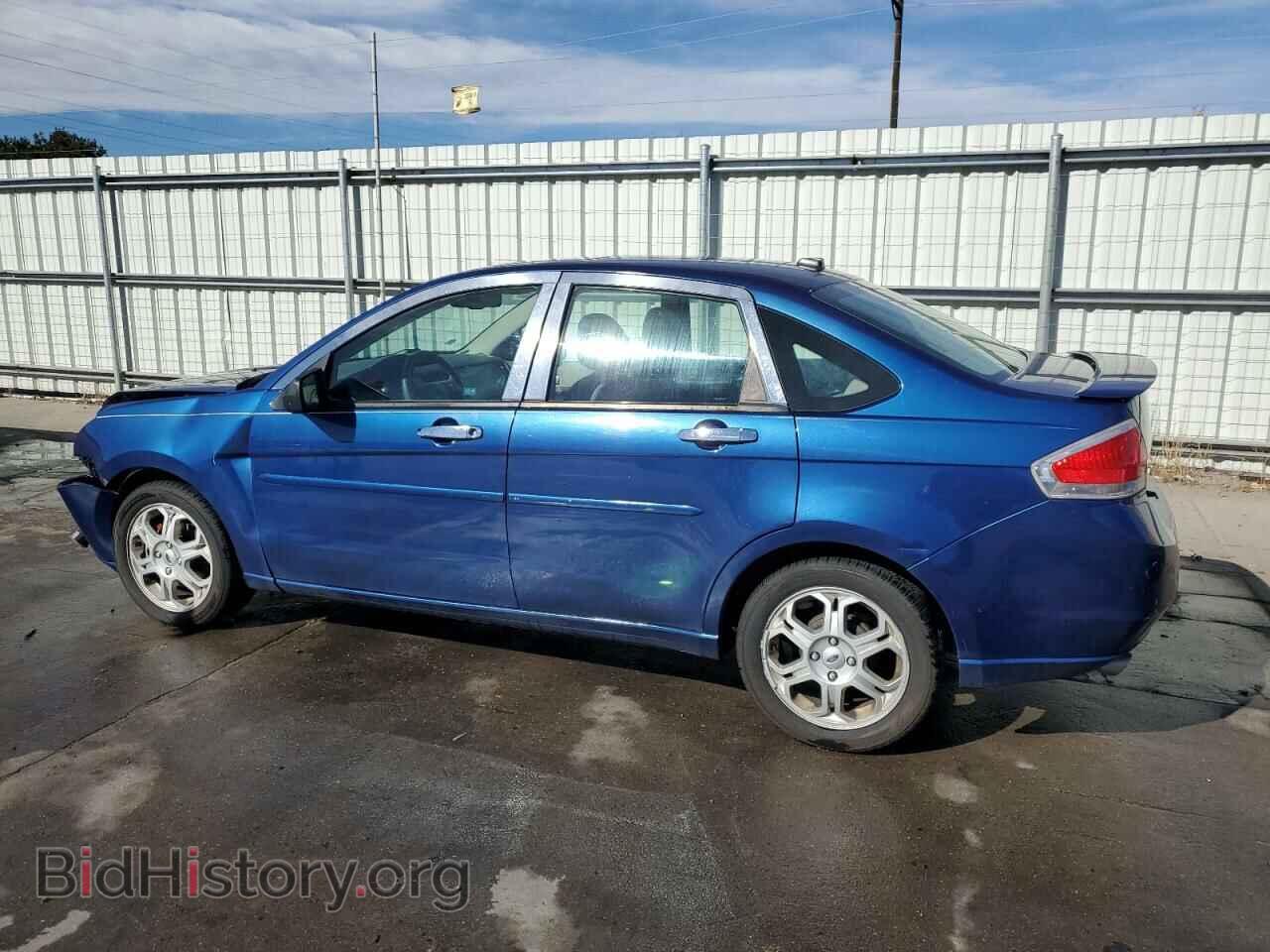 2009 FORD FOCUS - VIN: 1FAHP36N29W128100 - Photo 2