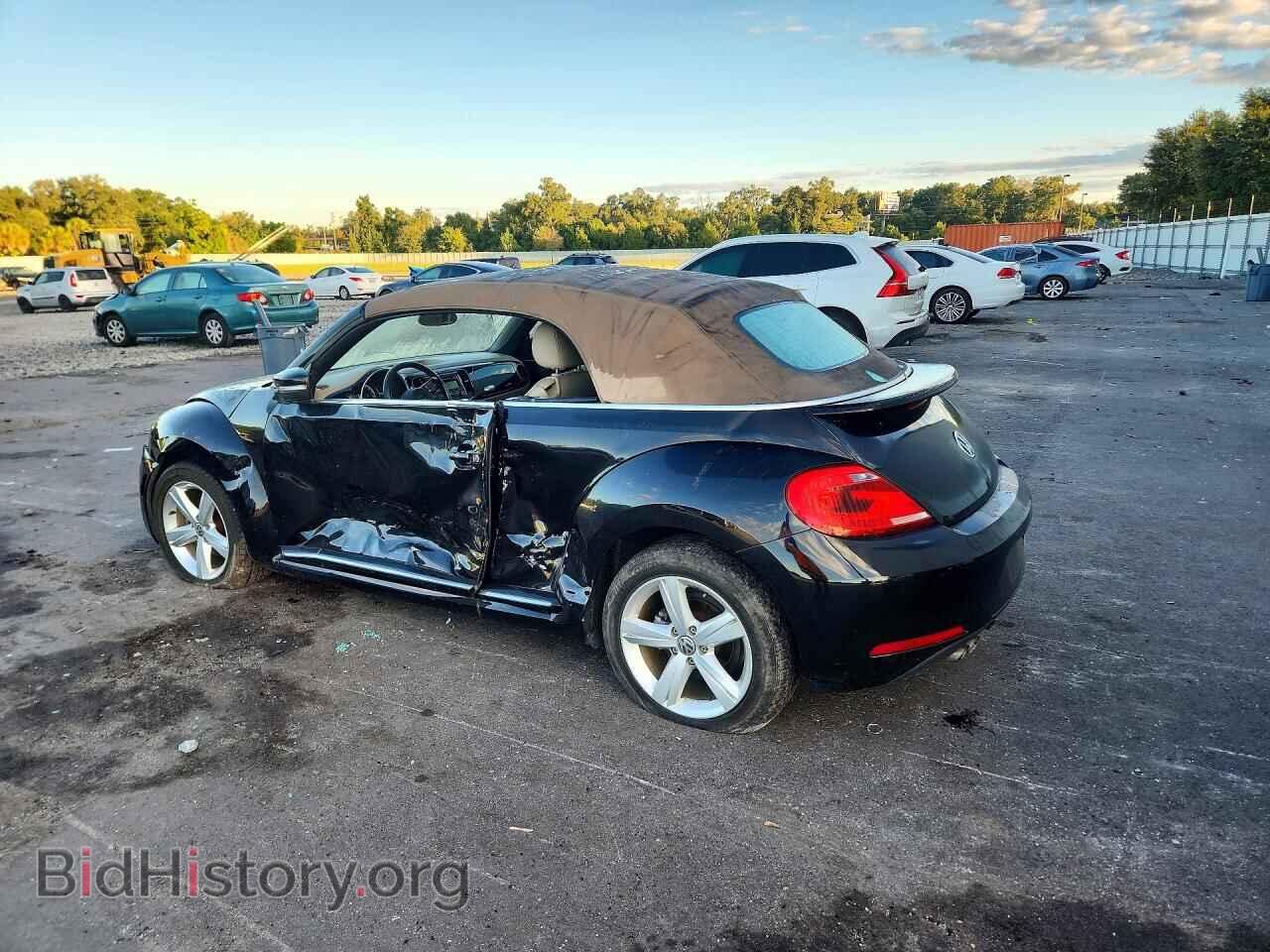 2014 VOLKSWAGEN BEETLE - VIN: 3VW517AT6EM819441 - Photo 2