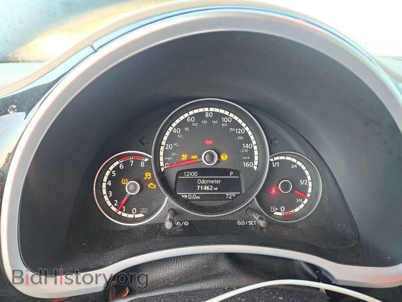 2014 VOLKSWAGEN BEETLE - VIN: 3VW517AT6EM819441 - Photo 9