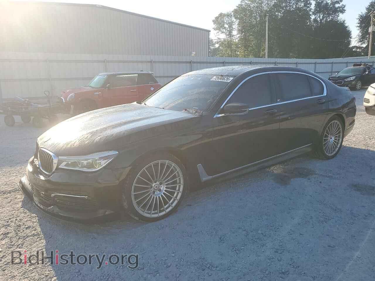 Фотография WBA7F2C38HG856046 - BMW 7 SERIES 2017
