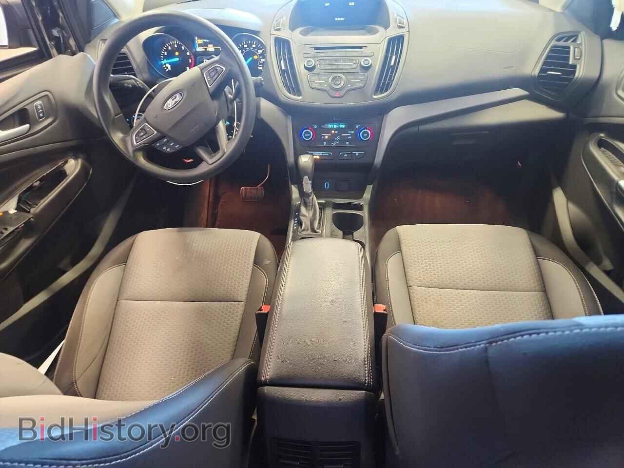 2017 Ford ESCAPE (VIN 1FMCU9G92HUB67681) — photo 8 of 14