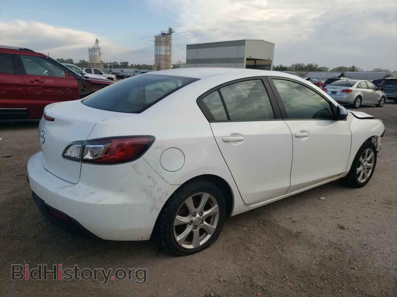 2011 MAZDA 3 - VIN: JM1BL1VG1B1379003 - Фото 3