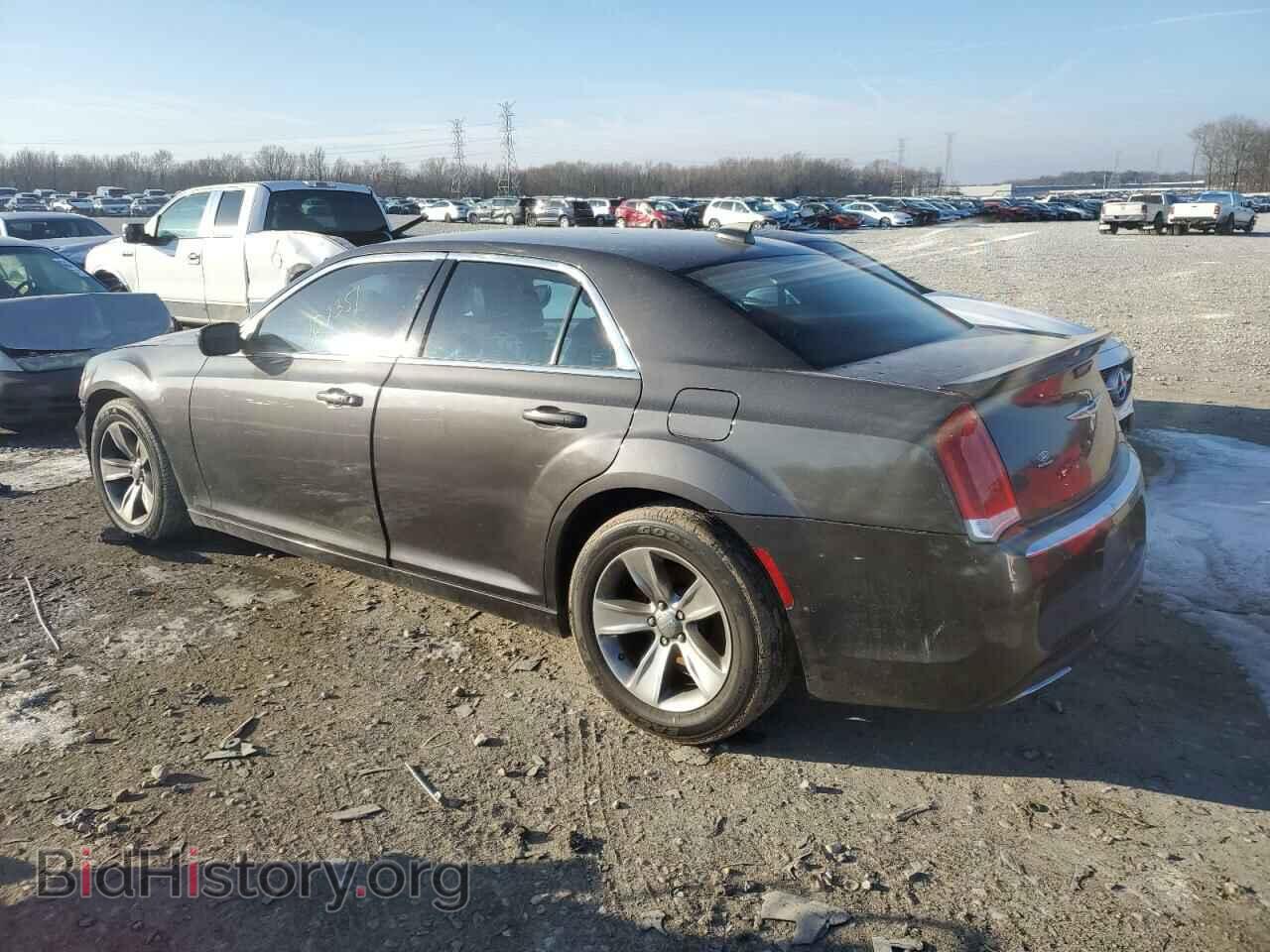 2015 CHRYSLER 300 - VIN: 2C3CCAAG9FH931790 - Фото 2