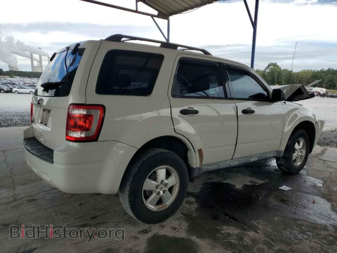 2010 FORD ESCAPE - VIN: 1FMCU0C70AKB80558 - Фото 3