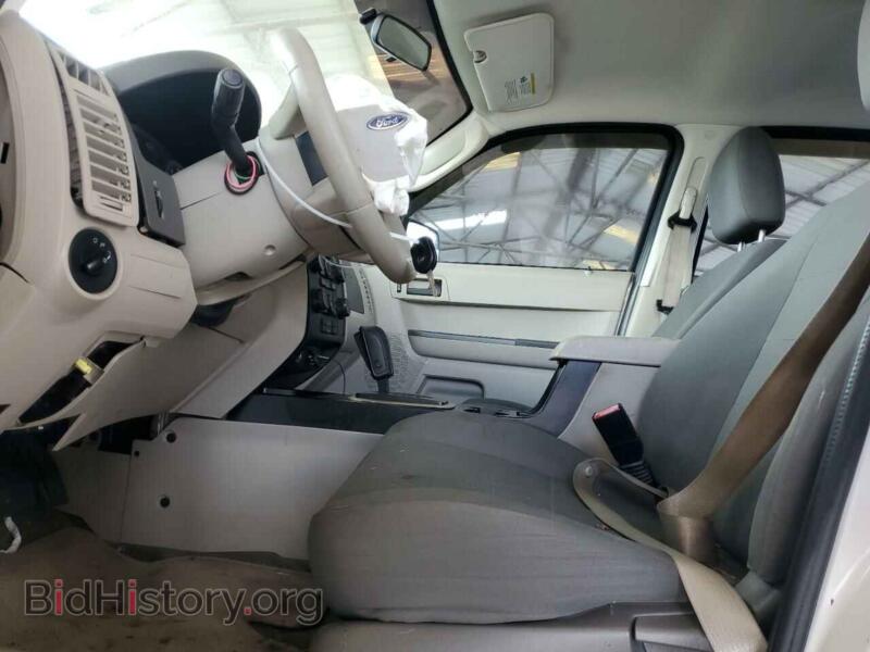 2010 Ford ESCAPE (VIN 1FMCU0C70AKB80558) — фото 7 из 13