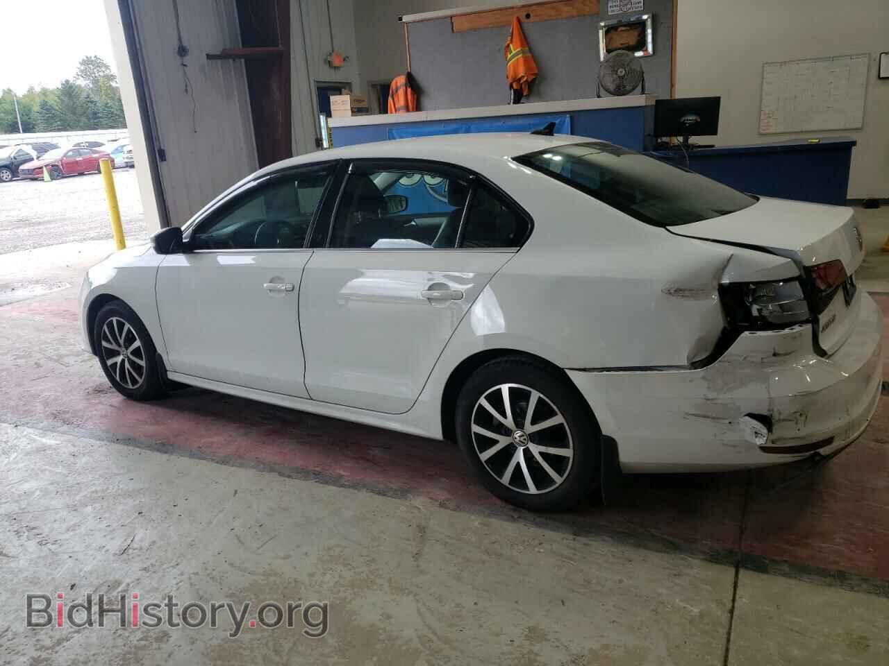 2017 VOLKSWAGEN JETTA - VIN: 3VWDB7AJ3HM359831 - Фото 2