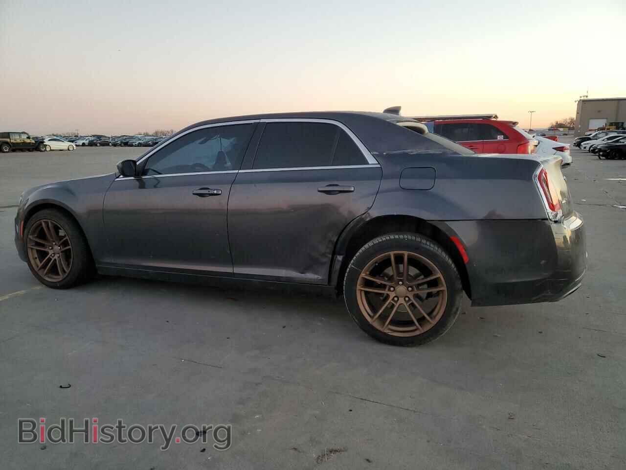 2016 CHRYSLER 300 - VIN: 2C3CCARG8GH238988 - Фото 2