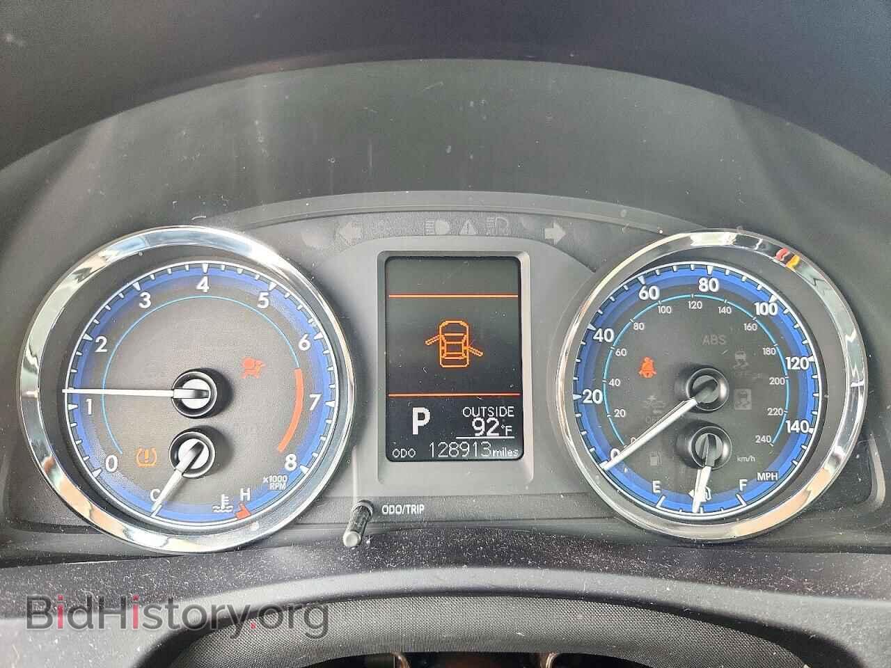 2018 TOYOTA COROLLA - VIN: 5YFBURHE0JP825657 - Фото 9