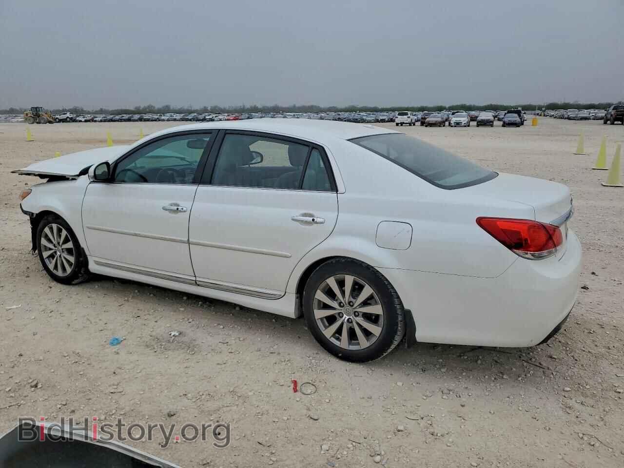 2011 TOYOTA AVALON - VIN: 4T1BK3DB7BU393230 - Фото 2