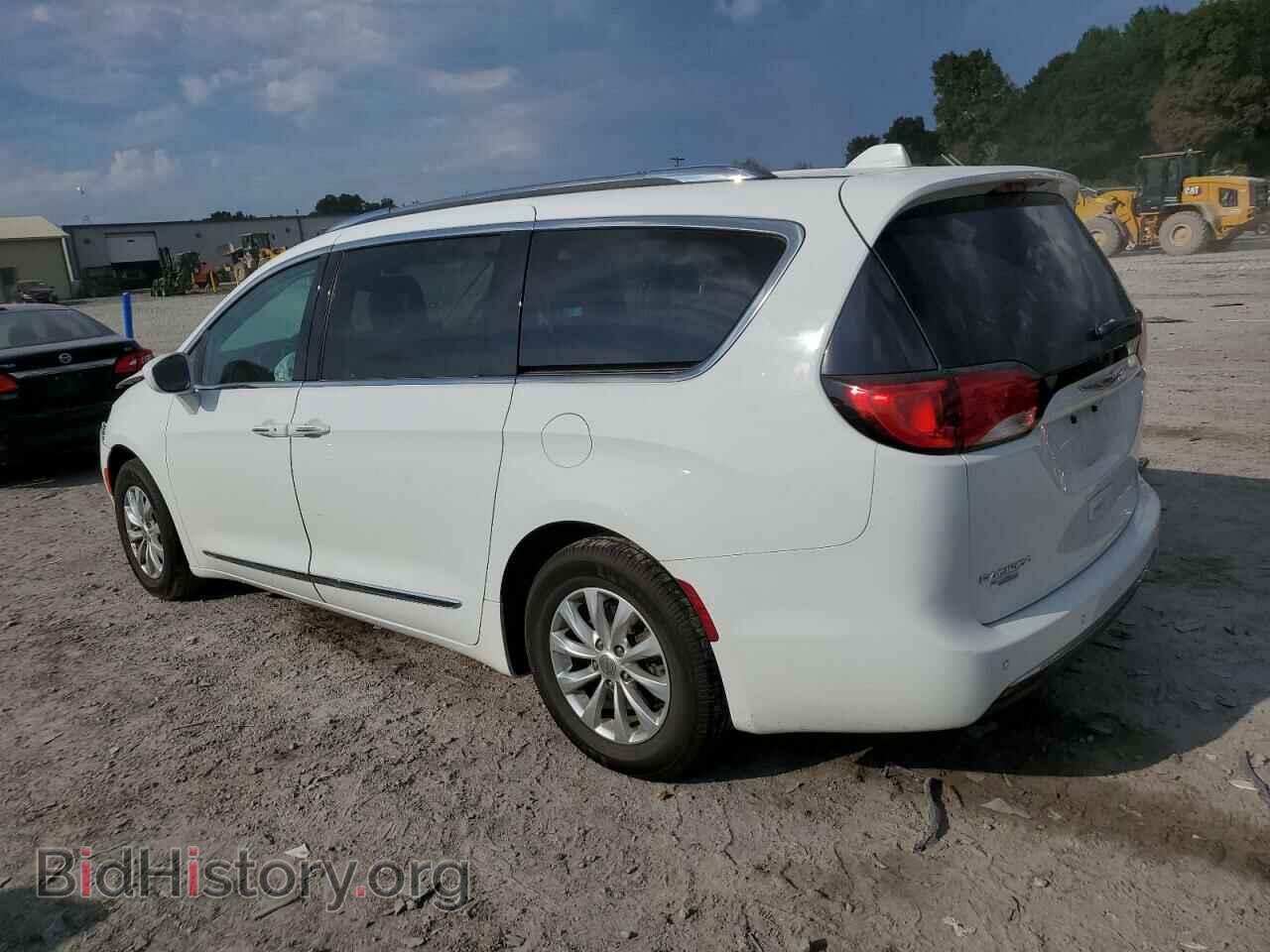 2019 CHRYSLER PACIFICA - VIN: 2C4RC1BG2KR651119 - Photo 2