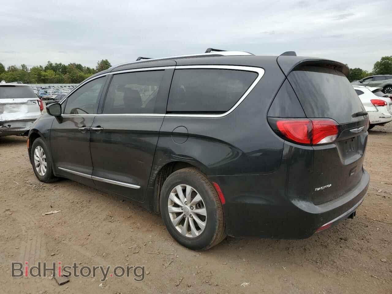 2018 CHRYSLER PACIFICA - VIN: 2C4RC1EG7JR317341 - Фото 2