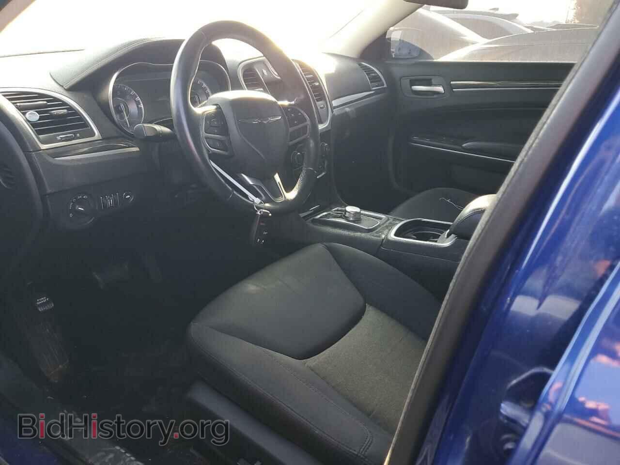 2019 CHRYSLER 300 - VIN: 2C3CCAAG7KH755896 - Фото 7
