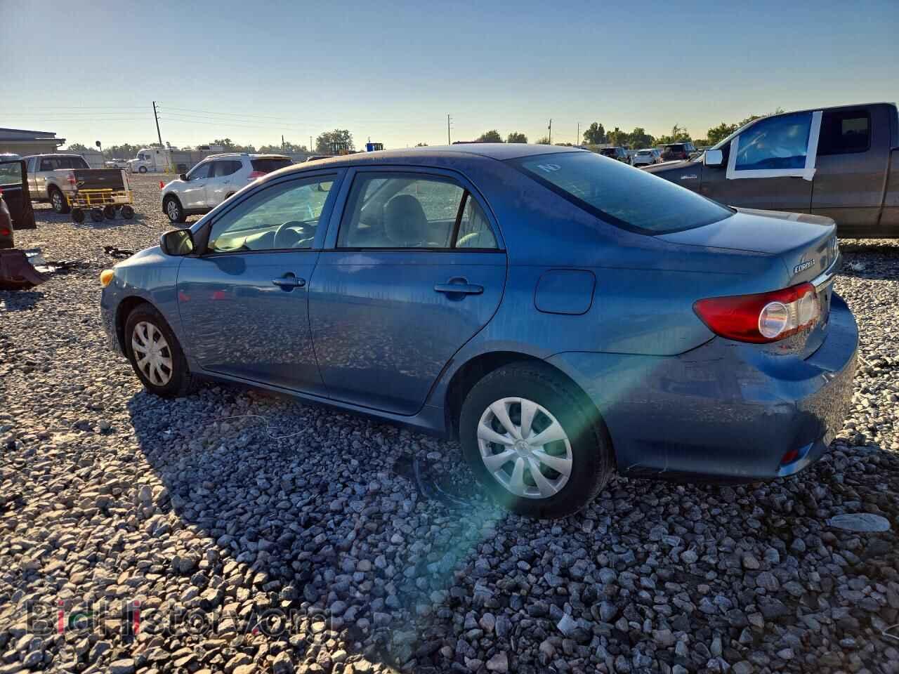2013 TOYOTA COROLLA - VIN: 5YFBU4EE3DP084741 - Фото 2